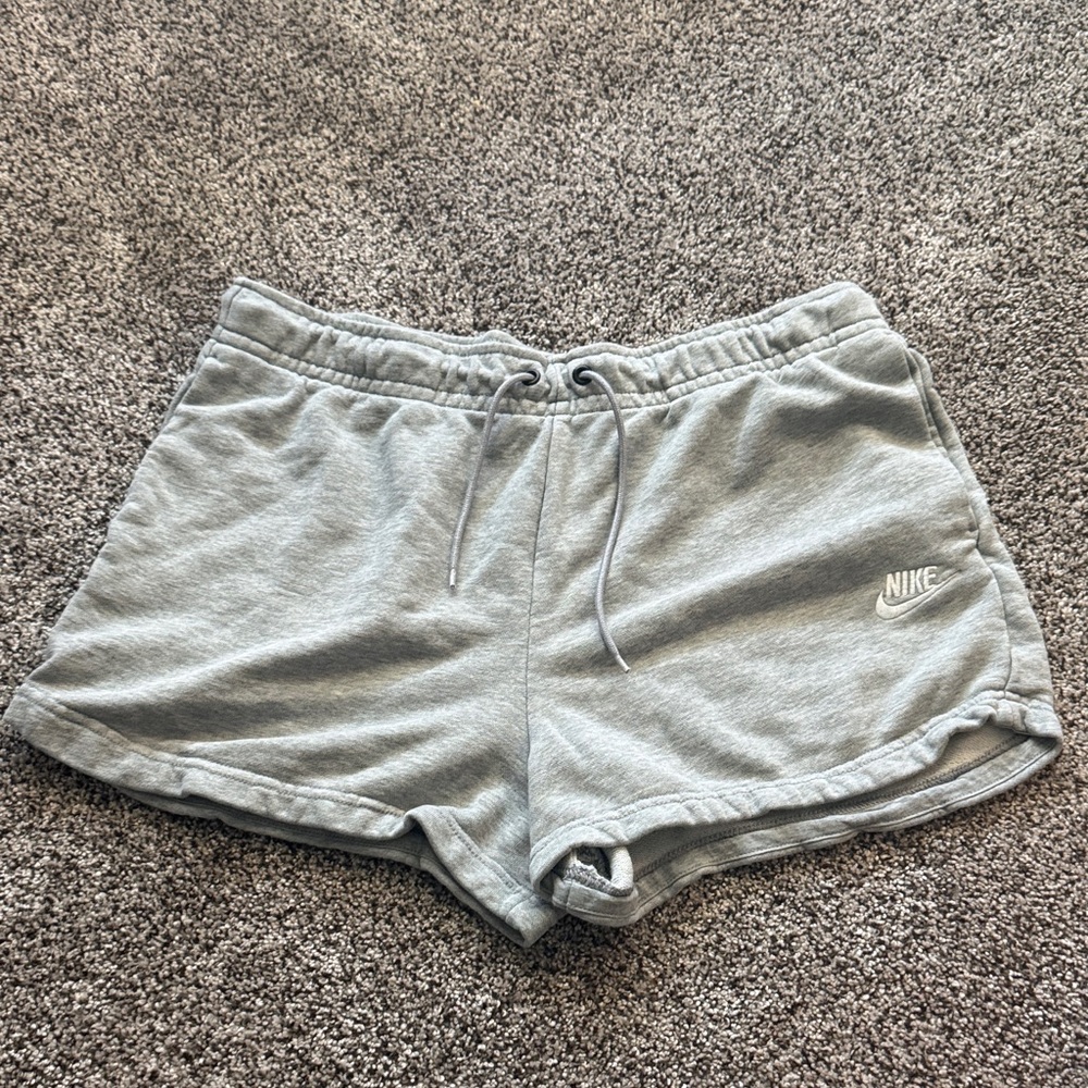 Nike Women's Athletic Gray Shorts ( Size L )